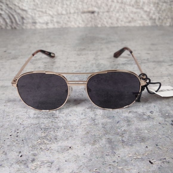 Elizabeth and James Aviator Sunglasses main image 7